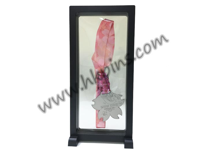 襟章禮盒,襟章展示架Q09